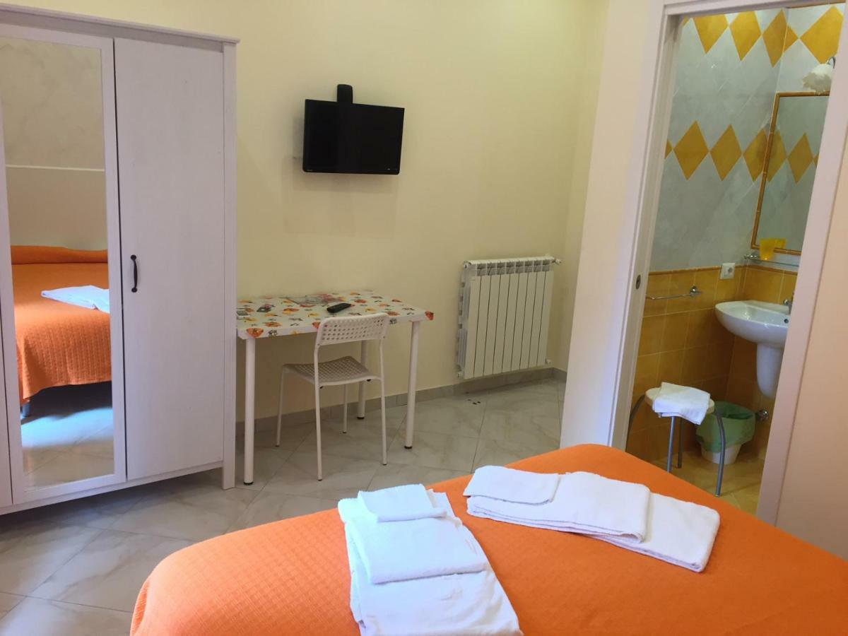 Albergo Oasi Naples Luaran gambar